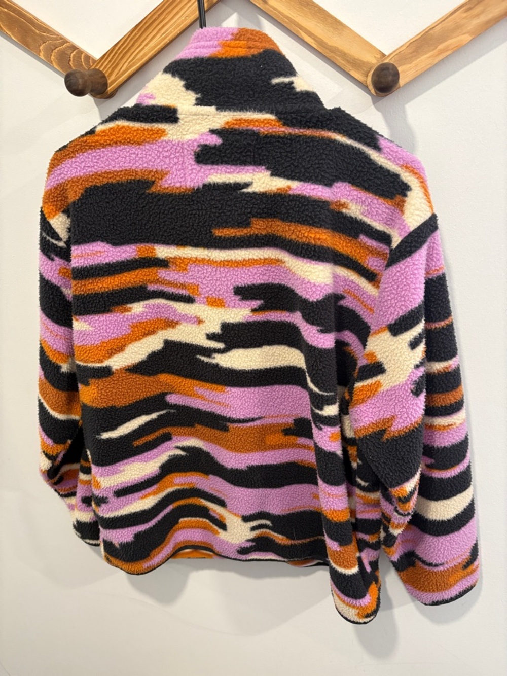 Billabong woman’s Switchback Full Zip Fleece. - Picture 6 of 7